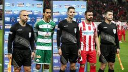 Quando l’arbitro Sidiropoulos è in campo nel derby di Atene: rigori sbagliati, 20 ammoniti e incitamenti alla violenza!
