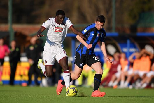 MILAN, ITALY - FEBRUARY 19: Alem Nezirevic of FC Internazionale in action during the Primavera 1 match between FC Internazionale U19 and Torino U19 at Konami Youth Development Center on February 19, 2023 in Milan, Italy. (Photo by Mattia Pistoia - Inter/Inter via Getty Images) Primavera, Inter-Torino 2-0: i granata dominano un tempo, poi si spengono e cadono- immagine 4