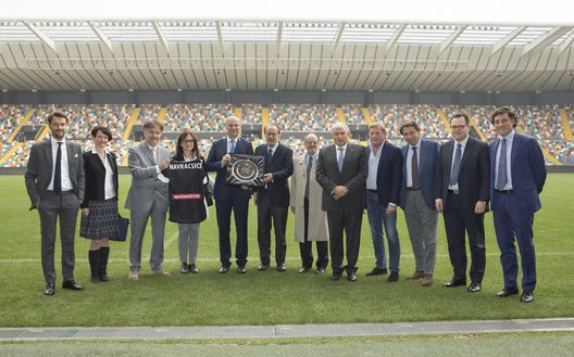 Udine 05 Ottobre 2017 Navracsics visita lo stadio Dacia Arena © Petrussi - Bressanutti Udine 05 Ottobre 2017 Navracsics visita lo stadio Dacia Arena © Petrussi - Bressanutti