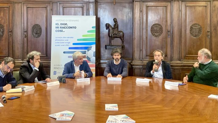 Il Dige a Verona presenta la sua autobiografia: “Ogni volta che torno qui mi emoziono” Il Dige a Verona presenta la sua autobiografia: “Ogni volta che torno qui mi emoziono” - immagine 1