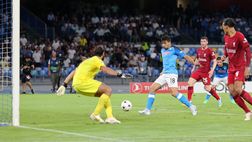 Champions League, poker del Napoli contro il Liverpool. Inter ko a San Siro