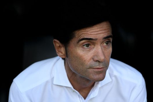 VALENCIA, SPAIN - AUGUST 20: Head coach Marcelino Garcia Toral of Valencia CF looks on during the La Liga match between Valencia CF and Club Atletico de Madrid at Estadio Mestalla on August 20, 2018 in Valencia, Spain. (Photo by David Ramos/Getty Images) VALENCIA, SPAIN - AUGUST 20: Head coach Marcelino Garcia Toral of Valencia CF looks on during the La Liga match between Valencia CF and Club Atletico de Madrid at Estadio Mestalla on August 20, 2018 in Valencia, Spain. (Photo by David Ramos/Getty Images)