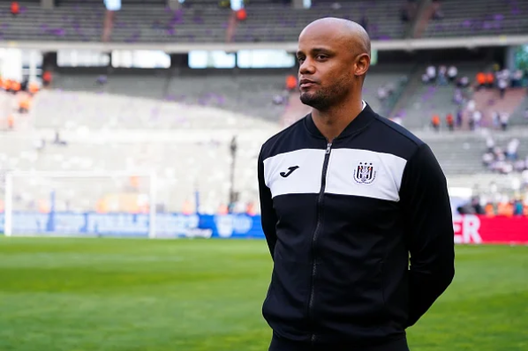 Cambio in vista per Kompany: l’ex capitano del Manchester City in trattativa con il Burnley- immagine 2