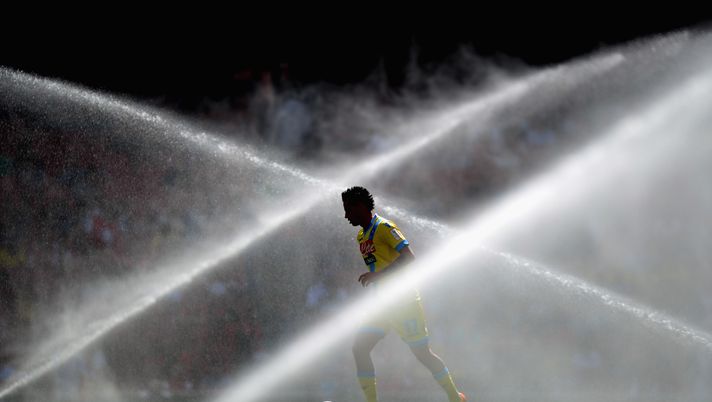 LONDON, ENGLAND - AUGUST 04:  Marek Hamsik of Napoli warms up during the Emirates Cup match between Napoli and FC Porto at the Emirates Stadium on August 4, 2013 in London, England.  (Photo by Jamie McDonald/Getty Images) 