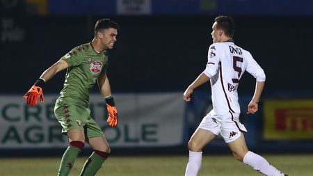 SESTO SAN GIOVANNI, ITALY - FEBRUARY 20: Mihael Alexandru Onisa (R) of Torino FC celebrates with his team-mate Luca Gemello (L) after scoring the opening goal during the Supercoppa Primavera match between FC Internazionale U19 and Torino FC U19 at Stadio Breda on February 20, 2019 in Sesto San Giovanni, Italy. (Photo by Marco Luzzani/Getty Images for Lega Serie A)
