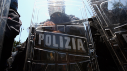 Mille agenti in campo, faro su cori e striscioni