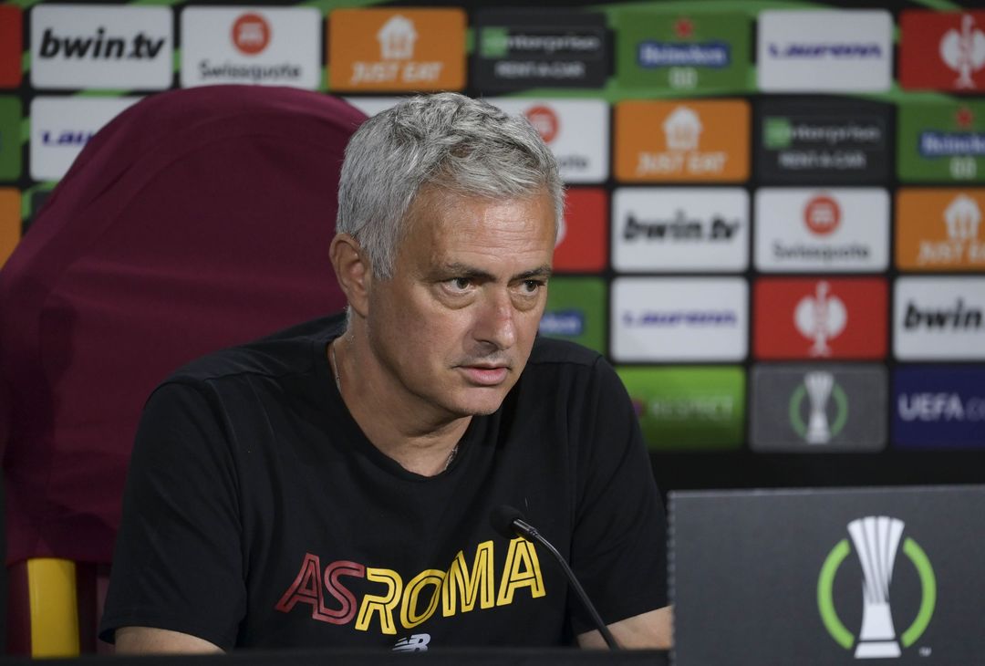 Roma, la conferenza stampa di Mourinho durante il Uefa Media Day – FOTO GALLERY - immagine 7