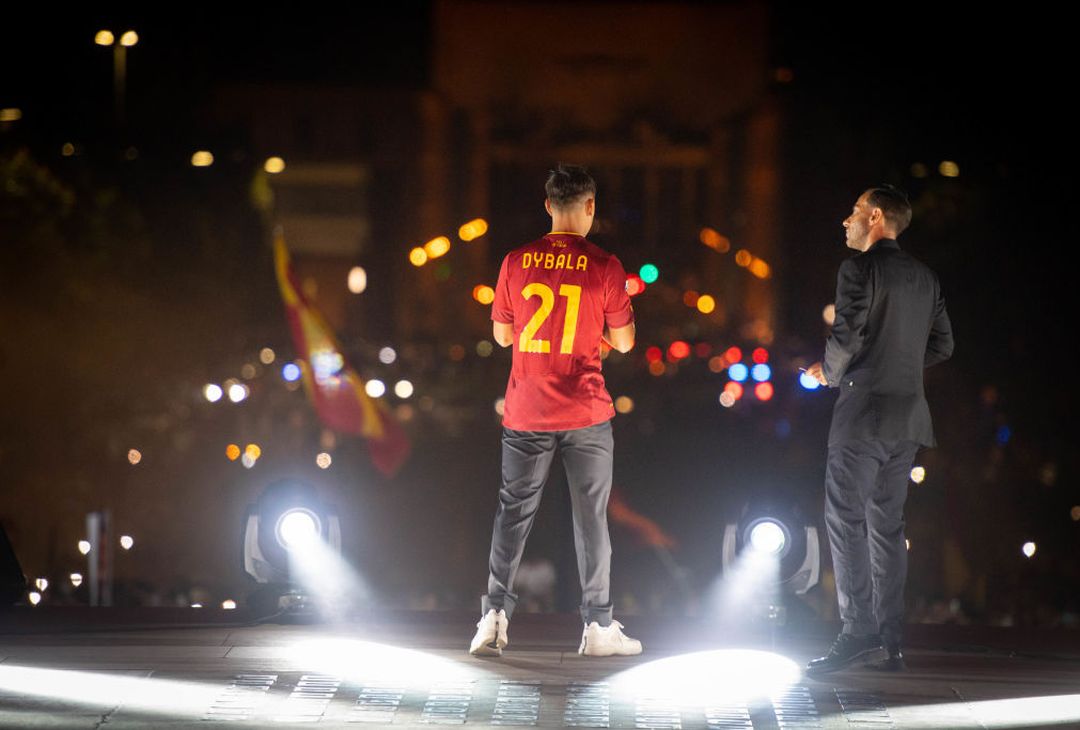 Dybala si presenta al Colosseo Quadrato – FOTO GALLERY - immagine 44