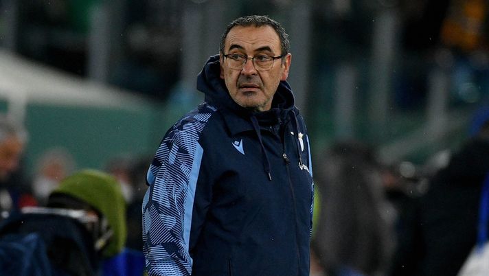 Getty Images Sarri sul prato dell’Olimpico: “Oggi impossibile giocare. Dobbiamo andare altrove” - immagine 1