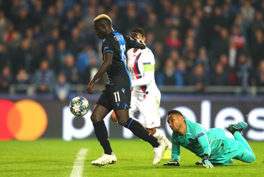 BRUGGE, BELGIUM - OCTOBER 22: Krepin Diatta of Club Brugge scores a goal which is disallowed during the UEFA Champions League group A match between Club Brugge KV and Paris Saint-Germain at Jan Breydel Stadium on October 22, 2019 in Brugge, Belgium. (Photo by Catherine Ivill/Getty Images) BRUGGE, BELGIUM - OCTOBER 22: Krepin Diatta of Club Brugge scores a goal which is disallowed during the UEFA Champions League group A match between Club Brugge KV and Paris Saint-Germain at Jan Breydel Stadium on October 22, 2019 in Brugge, Belgium. (Photo by Catherine Ivill/Getty Images)