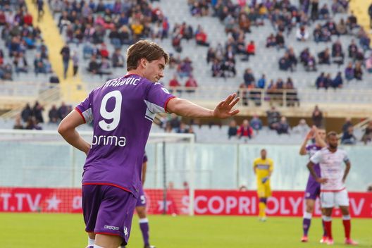 GERMOGLI PH: 24 OTTOBRE 2021 FIRENZE STADIO ARTEMIO FRANCHI SERIE A FIORENTINA VS CAGLIARI NELLA FOTO VLAHOVIC GERMOGLI PH: 24 OTTOBRE 2021 FIRENZE STADIO ARTEMIO FRANCHI SERIE A FIORENTINA VS CAGLIARI NELLA FOTO VLAHOVIC