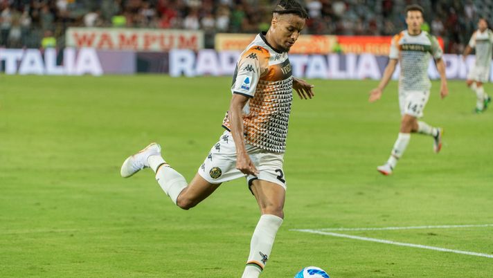 Fantacalcio Venezia, stop Ebuehi: problemi sulla fascia destra per Zanetti Fantacalcio Venezia, stop Ebuehi: problemi sulla fascia destra per Zanetti - immagine 1