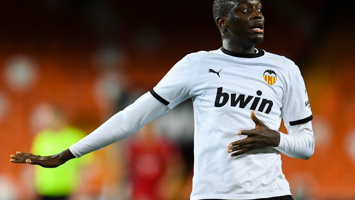 VALENCIA, SPAIN - JANUARY 21: Mouctar Diakhaby of Valencia CF looks on during the La Liga Santander match between Valencia CF and C.A. Osasuna at Estadio Mestalla on January 21, 2021 in Valencia, Spain. Sporting stadiums around Spain remain under strict restrictions due to the Coronavirus Pandemic as Government social distancing laws prohibit fans inside venues resulting in games being played behind closed doors. (Photo by David Ramos/Getty Images) Valencia