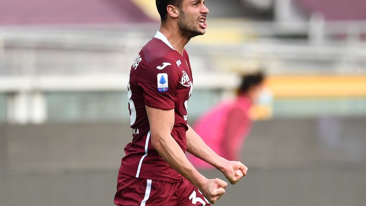 TURIN, ITALY - MARCH 17: Rolando Mandragora of Torino F.C. celebrates after scoring his sides second goal during the Serie A match between Torino FC and US Sassuolo at Stadio Olimpico di Torino on March 17, 2021 in Turin, Italy. Sporting stadiums around Italy remain under strict restrictions due to the Coronavirus Pandemic as Government social distancing laws prohibit fans inside venues resulting in games being played behind closed doors. (Photo by Valerio Pennicino/Getty Images) Da Torino sicuri: intesa totale tra Juventus e ACF per Mandragora: le cifre - immagine 1