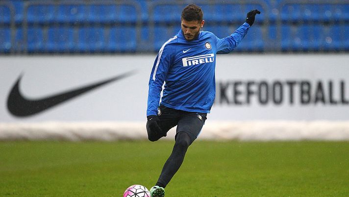 Inter, è tregua con Icardi: Maurito è tornato in gruppo, ma Spalletti lo spiazza con una frase…  Inter, è tregua con Icardi: Maurito è tornato in gruppo, ma Spalletti lo spiazza con una frase…