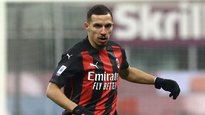 Ismaël Bennacer (centrocampista AC Milan) durante Milan-Parma (Serie A 2020-2021) | AC Milan News (Getty Images)