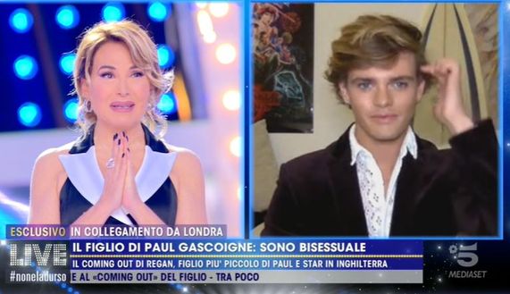 Un momento della puntata del programma condotto da Barbara D'Urso su Canale 5 Un momento della puntata del programma condotto da Barbara D'Urso su Canale 5