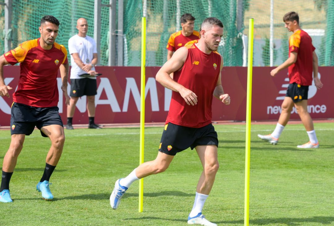 Roma in campo in Portogallo per l’allenamento mattutino – FOTO GALLERY - immagine 13