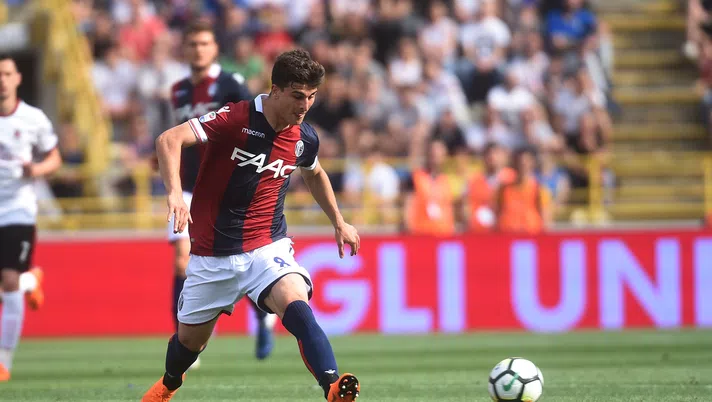 BOLOGNA, ITALY - APRIL 29: Riccardo Orsolini of Bologna FC in action during the serie A match between Bologna FC and AC Milan at Stadio Renato Dall'Ara on April 29, 2018 in Bologna, Italy.  (Photo by Mario Carlini / Iguana Press/Getty Images)