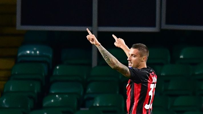Rade Krunic esulta dopo il gol in Celtic-Milan d'Europa League (credits: Getty Images) 