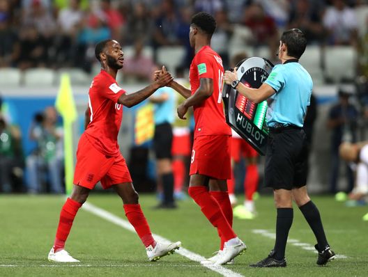 VOLGOGRAD, RUSSIA - JUNE 18: Raheem Sterling is substituted for team mate Marcus Rashford of England during the 2018 FIFA World Cup Russia group G match between Tunisia and England at Volgograd Arena on June 18, 2018 in Volgograd, Russia. (Photo by Clive Rose/Getty Images) Rashford nominato Membro dell’Ordine dell’Impero Britannico - immagine 1