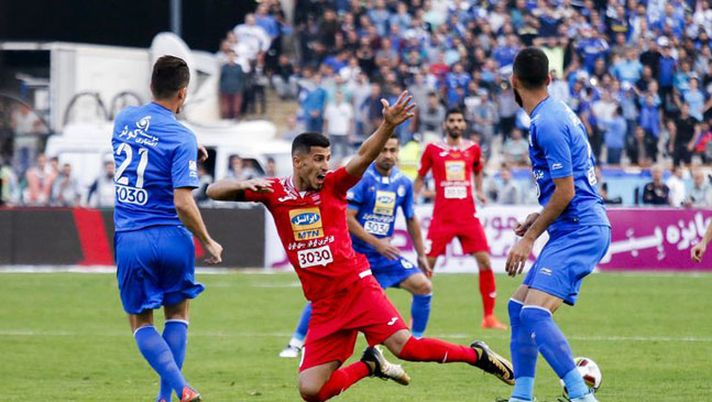 Domenica c'è il derby di Teheran tra Blu e Rossi 