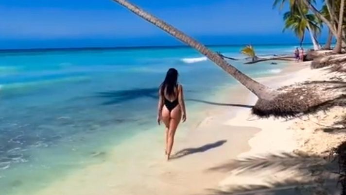 Instagram Valentina Vignali lascia i fan a bocca aperta: il lato B è da paura - immagine 1