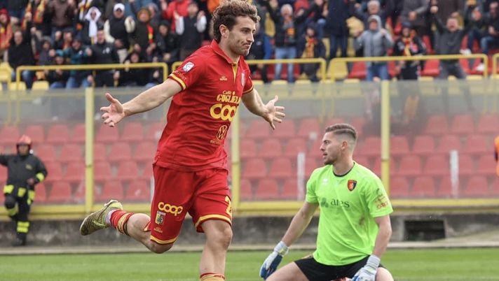 Catanzaro a valanga nel girone C, sei gol e doppietta di Biasci - immagine 1