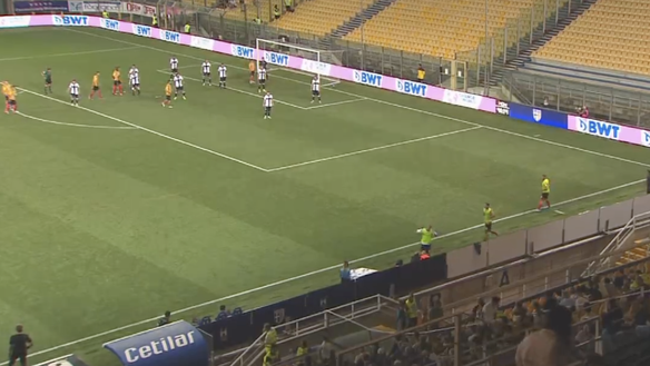 Un bel Parma piega il Lecce con un gol di Mihaila- immagine 3