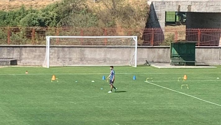 FOTO Ritiro Napoli, allenamento personalizzato per Lozano FOTO Ritiro Napoli, allenamento personalizzato per Lozano