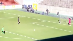 VIDEO Giappone, il rigore in stile Zaza: la rincorsa infinita del giovane calciatore nipponico