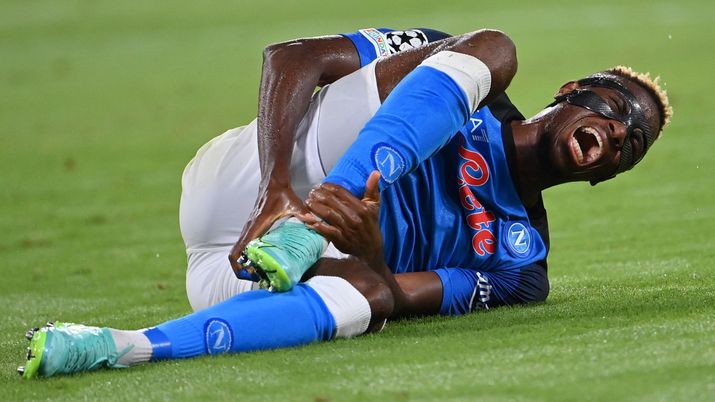Fantacalcio Napoli, infortunio per Osimhen. Salta il Milan e non solo: i tempi di recupero - immagine 1