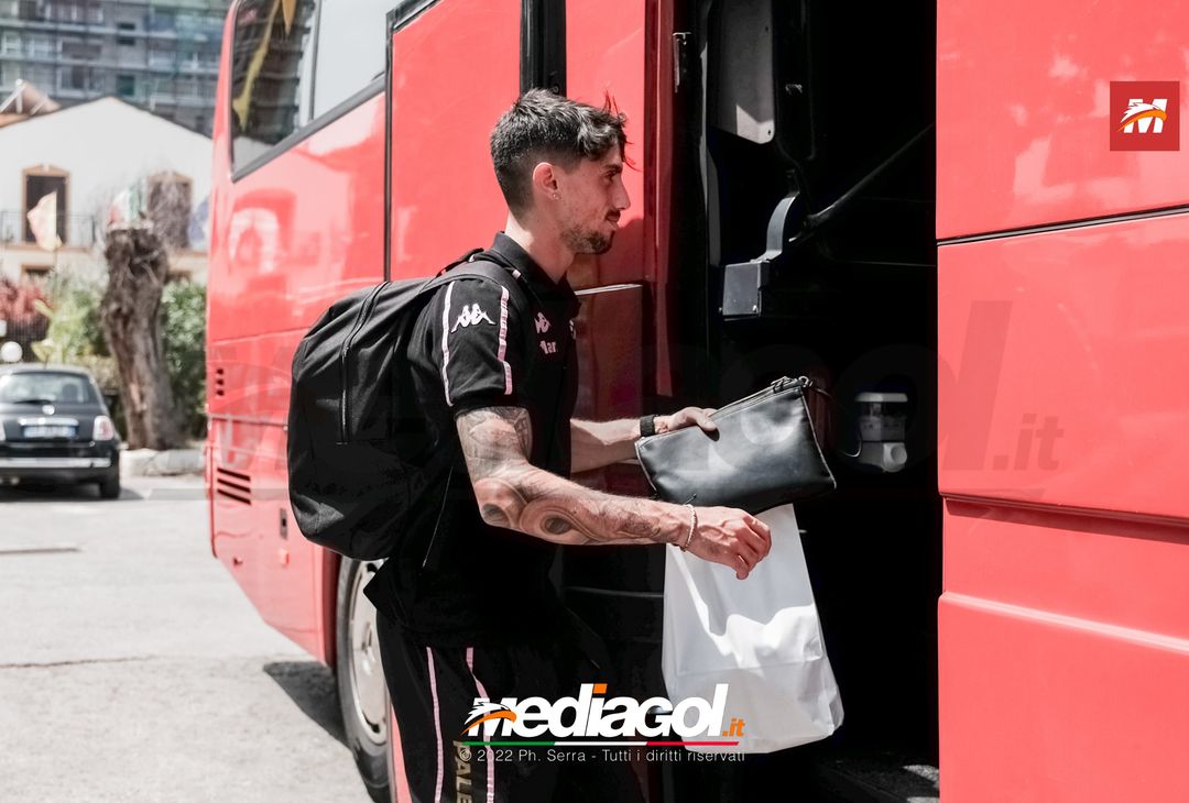 FOTO Bari-Palermo, rosanero in partenza da “Casena dei Colli” (Gallery) - immagine 21
