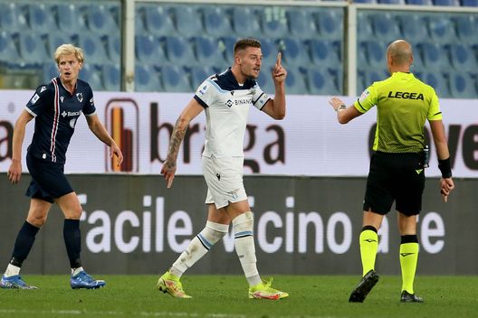 Milinkovic e Fabbri il Sampdoria-Lazio Milinkovic e Fabbri in Sampdoria-Lazio