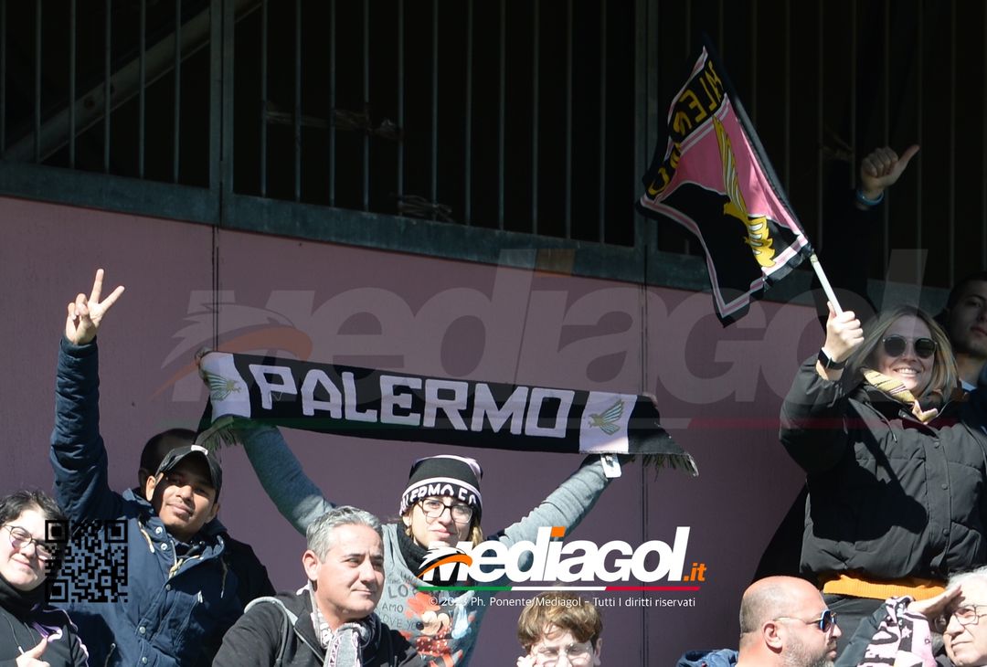 FOTOTIFO Palermo-Frosinone 1-1, i tifosi allo Stadio “Renzo Barbera” (Gallery) - immagine 82