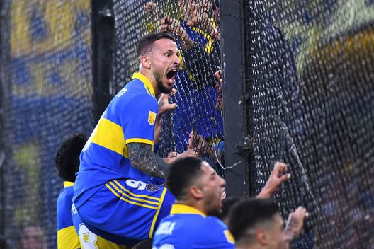 (Photo by Rodrigo Valle/Getty Images) FOTO Il Boca Juniors vince il Superclásico: il Napoli festeggia così sui social- immagine 2