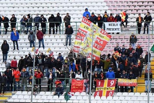 I tifosi dell'ACR Messina I tifosi dell'ACR Messina