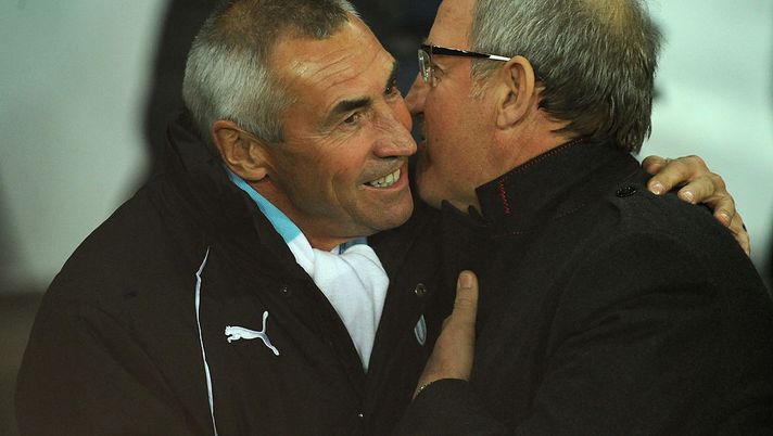 TURIN, ITALY - DECEMBER 12: SS Lazio head coach Edoardo Reja (L) and Juventus FC head coach Luigi Del Neri prior to the Serie A match between Juventus FC and SS Lazio at Olimpico Stadium on December 12, 2010 in Turin, Italy. (Photo by Valerio Pennicino/Getty Images) TURIN, ITALY - DECEMBER 12: SS Lazio head coach Edoardo Reja (L) and Juventus FC head coach Luigi Del Neri prior to the Serie A match between Juventus FC and SS Lazio at Olimpico Stadium on December 12, 2010 in Turin, Italy. (Photo by Valerio Pennicino/Getty Images)