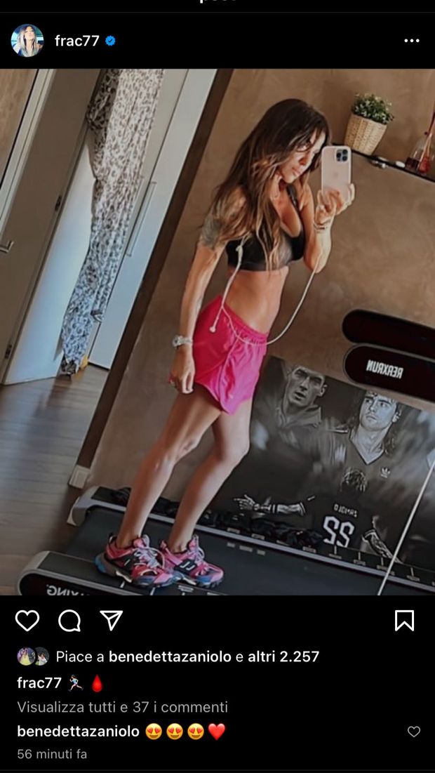 Zaniolo e l’amore per la Roma: spunta un quadro che lo raffigura con Totti e Giannini- immagine 2