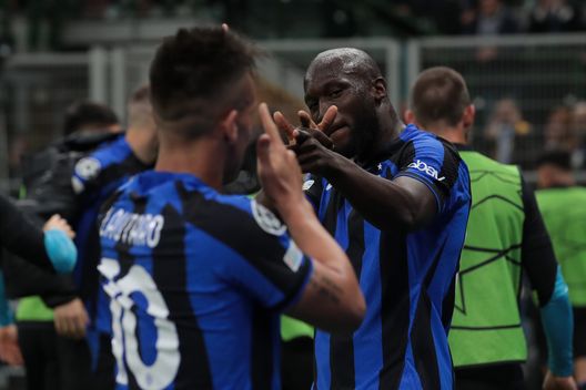 FC Internazionale v AC Milan: Semi-Final Second Leg - UEFA Champions League