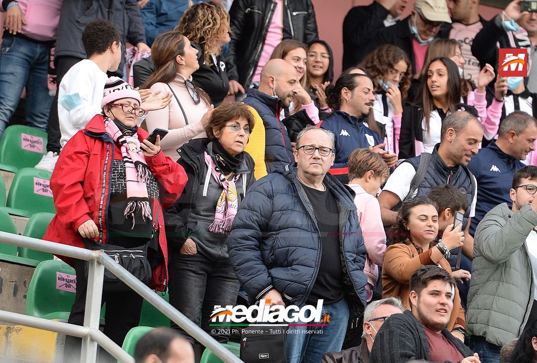 FOTO, i tifosi allo stadio per Palermo – Potenza 2-0 (Gallery) - immagine 31