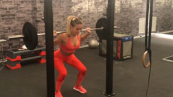 Diletta Leotta fa ginnastica, ma il suo cagnolino… – VIDEO
