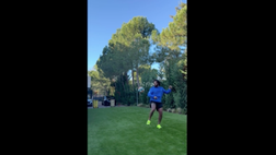 VIDEO / Marcelo intramontabile: palleggi e magie da giocoliere