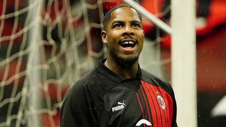 MILAN, ITALY - FEBRUARY 26: Mike Maignan of AC Milan smiles during the warm up prior to the Serie A match between AC Milan and Atalanta BC at Stadio Giuseppe Meazza on February 26, 2023 in Milan, Italy. (Photo by Pier Marco Tacca/AC Milan via Getty Images)