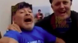 VIDEO Maradona, gli ultimi giorni di Diego: sigaro, birra e quelle pillole, guarda le immagini del Pibe de Oro