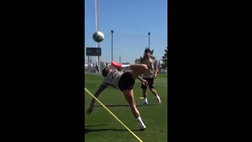 VIDEO Real Madrid, Sergio Ramos l’ha fatto di nuovo! La mossa dello scorpione in allenamento…
