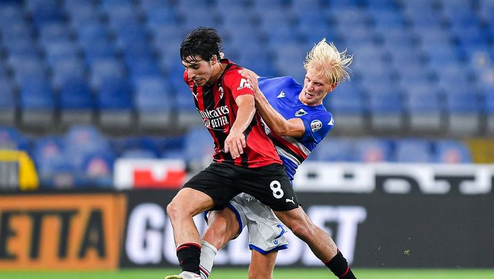 Sandro Tonali a duello con Morten Thorsby in Sampdoria-Milan (Getty Images) 