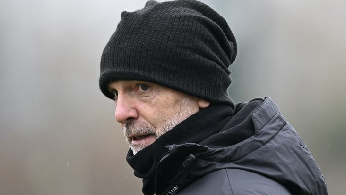 Stefano Pioli AC Milan allenamento Milanello