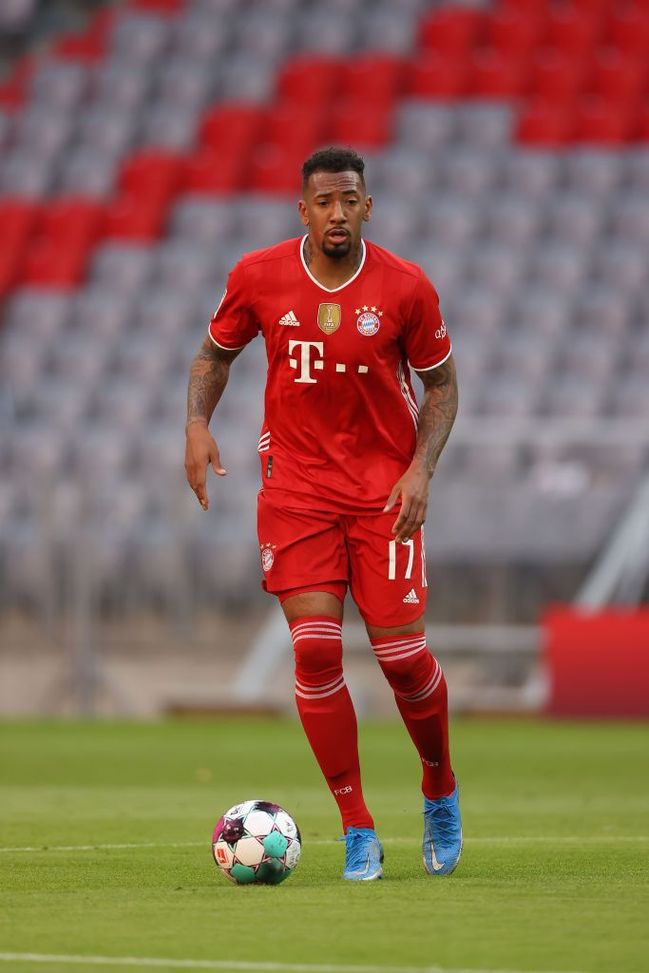 (Photo by Alexander Hassenstein/Getty Images) Jerome Boateng a Lione: una situazione sempre più complicata- immagine 2