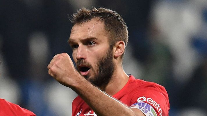 UFFICIALE – Pezzella si è operato: i tempi di recupero per il difensore - immagine 1